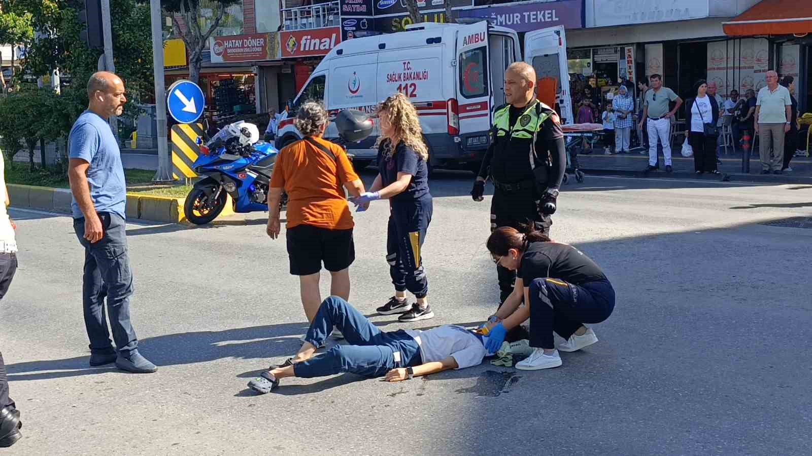 Kaza yapıp yaralanan genç kızdan, başından biran olsun ayrılmayan trafik polisine kahvaltı sözü 9 kaza yapip yaralanan genc kizdan basindan biran olsun ayrilmayan trafik polisine kahvalti sozu 5 h9FITXEl