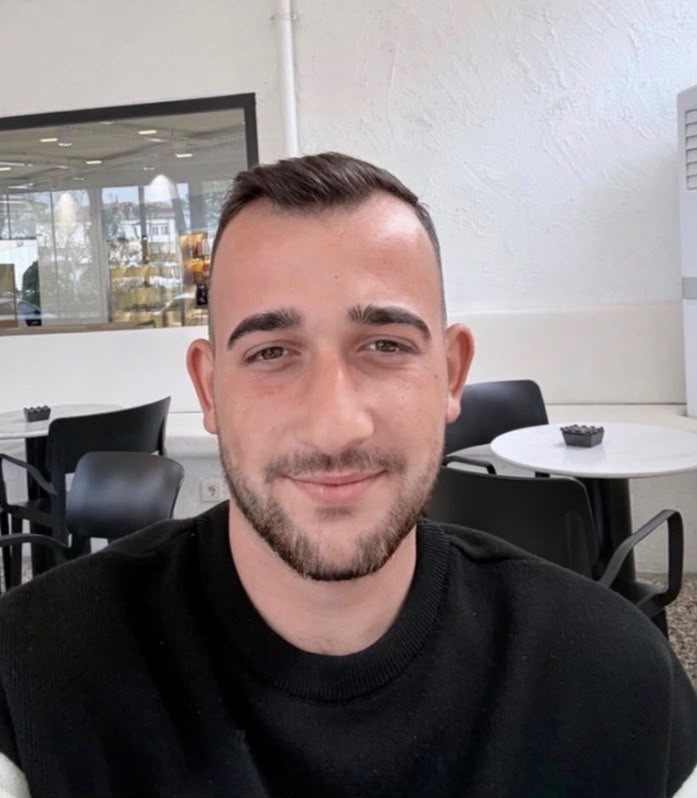 kaza yapmis araba gibiyim diye yaptigi paylasimdan 5 gun sonra kazada hayatini kaybetti 3 rnup8EMD