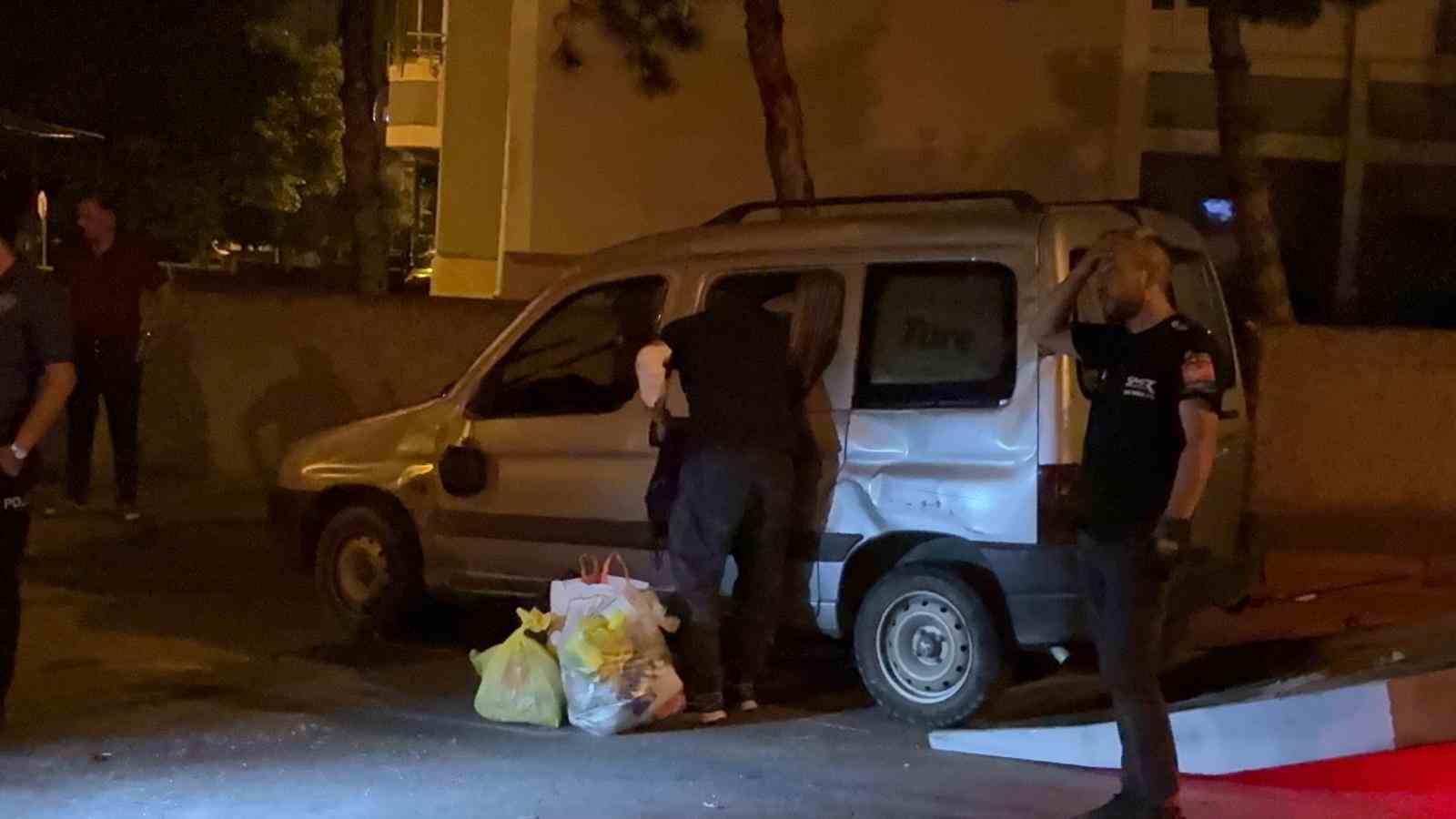 kaza yaptigi araciyla gitmek istedi ekiplere zor anlar yasatti 6