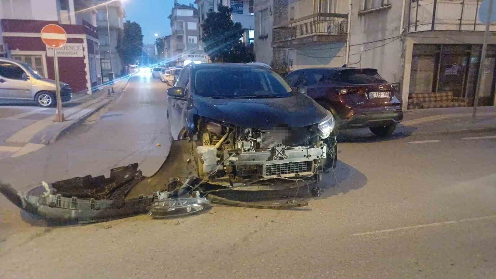 kaza yaptigi motosikletini yaptiramadan tekrar kaza yapti yerde yarali halde derdini anlatti 1 sfaYVZiw