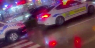 kaza-yerine-gelen-polis-kendi-oglunun-yarali-oldugunu-gorunce-sok-yasadi-57ZFwVnY.jpg