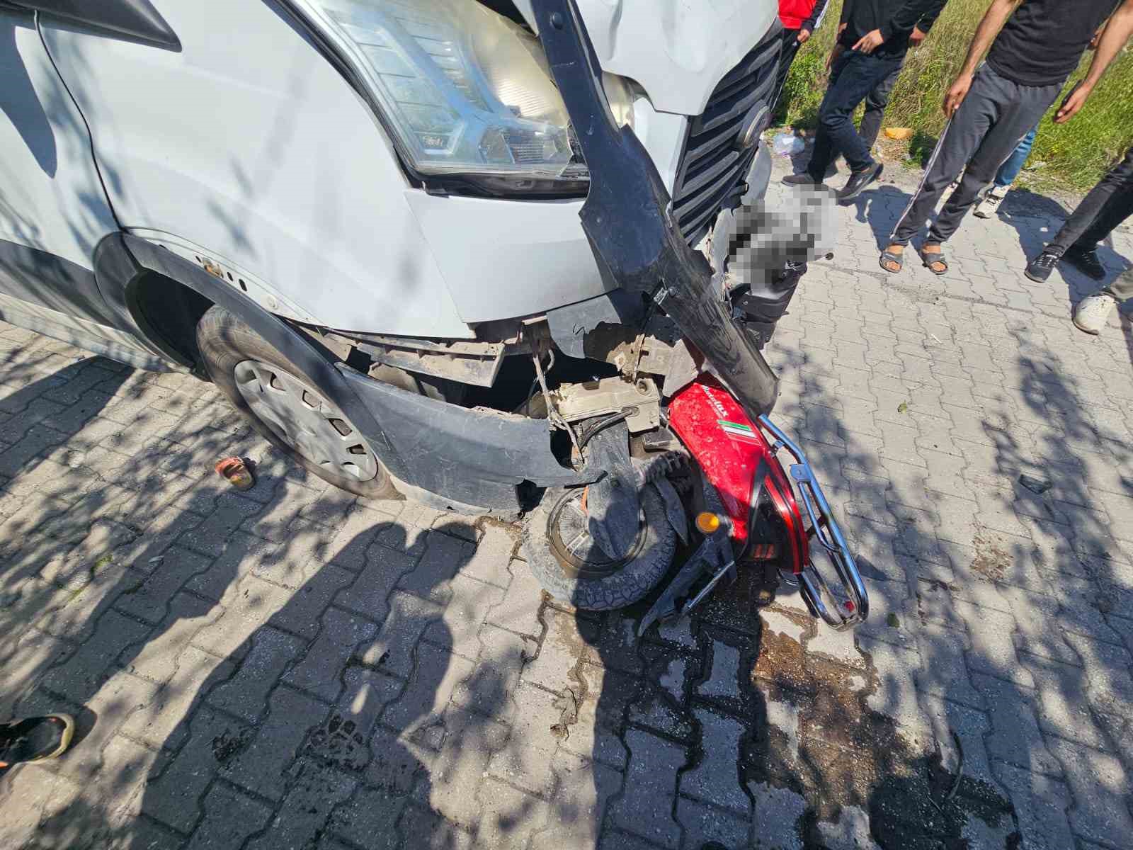 kazada agir yaralanan baba ve 3 yasindaki kizini olum ayirdi 2 w9wSYmrT
