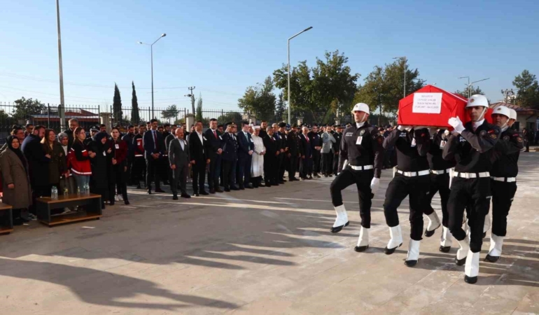 kazada-agir-yaralanan-polis-memuru-hayatini-kaybetti-qjeaV5tE.jpg