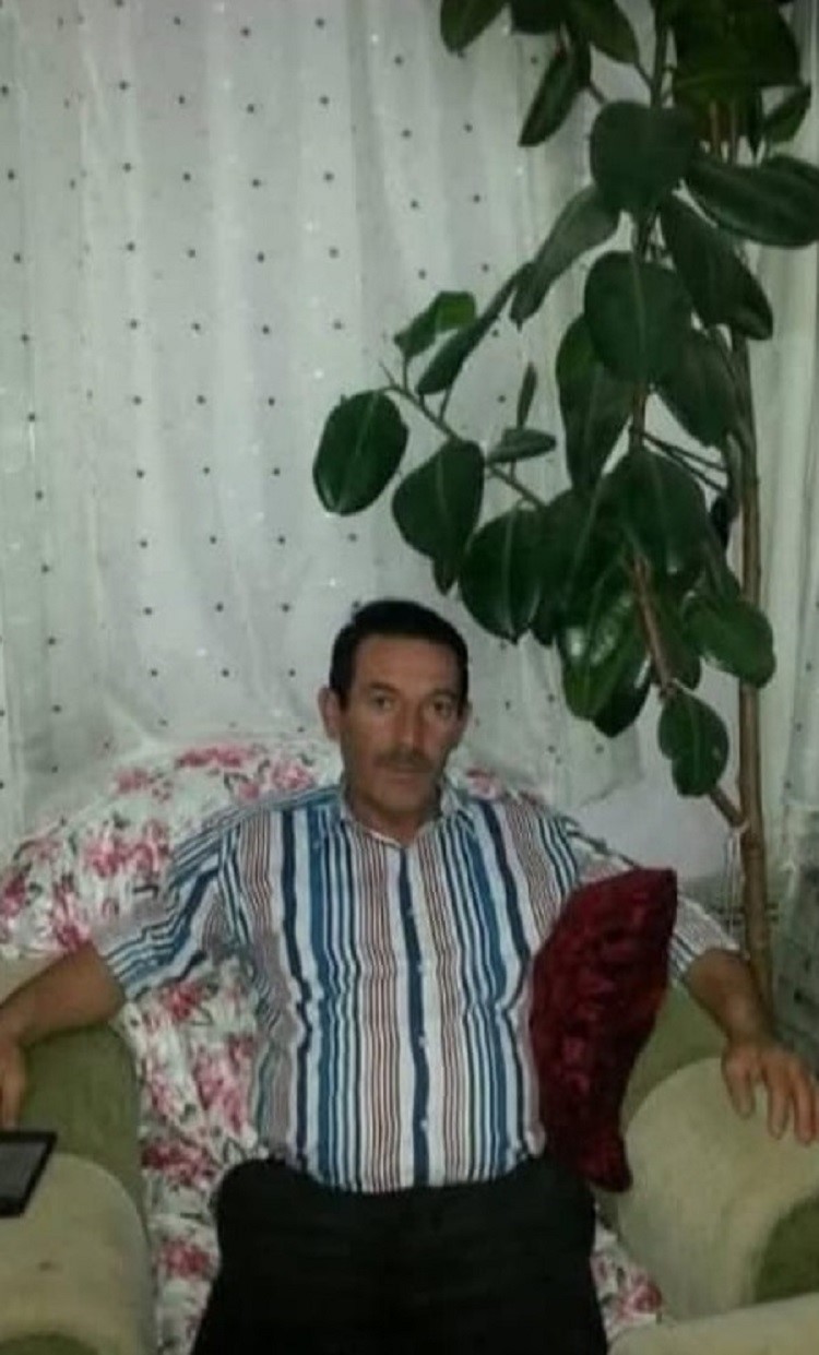 kazada hayatini kaybeden 2 ogrenci ve servis surucusu defnedildi 6 24YJHadp