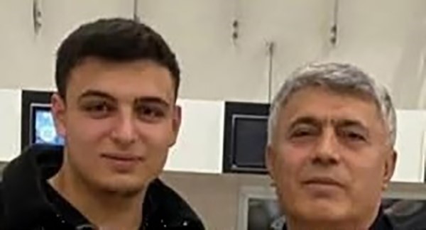 kazada hayatini kaybeden baba ve oglu son yolculuklarina ugurlandi 2