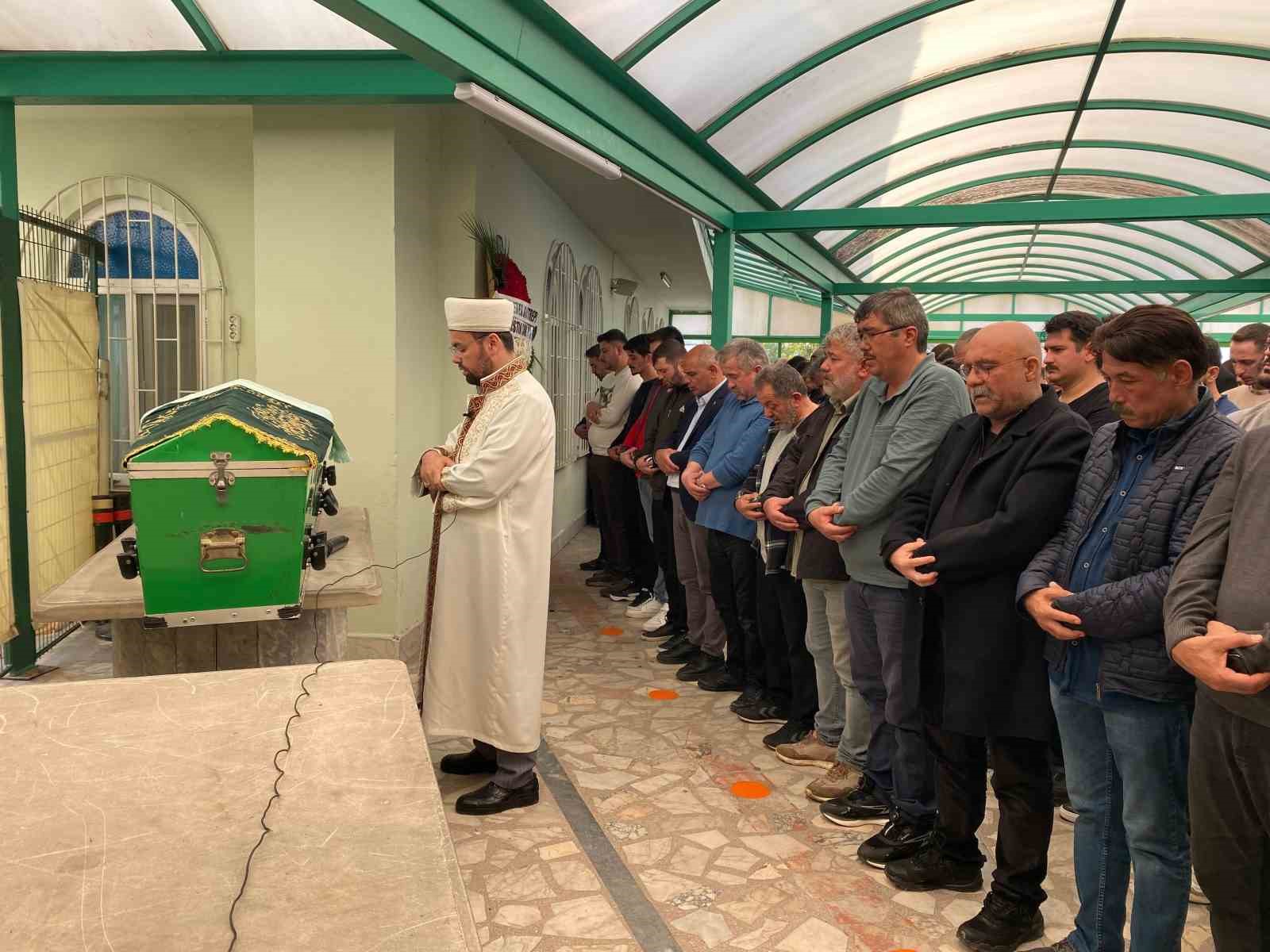 kazada hayatini kaybeden genc memleketinde son yolculuguna ugurlandi 3 ATXg3bT4