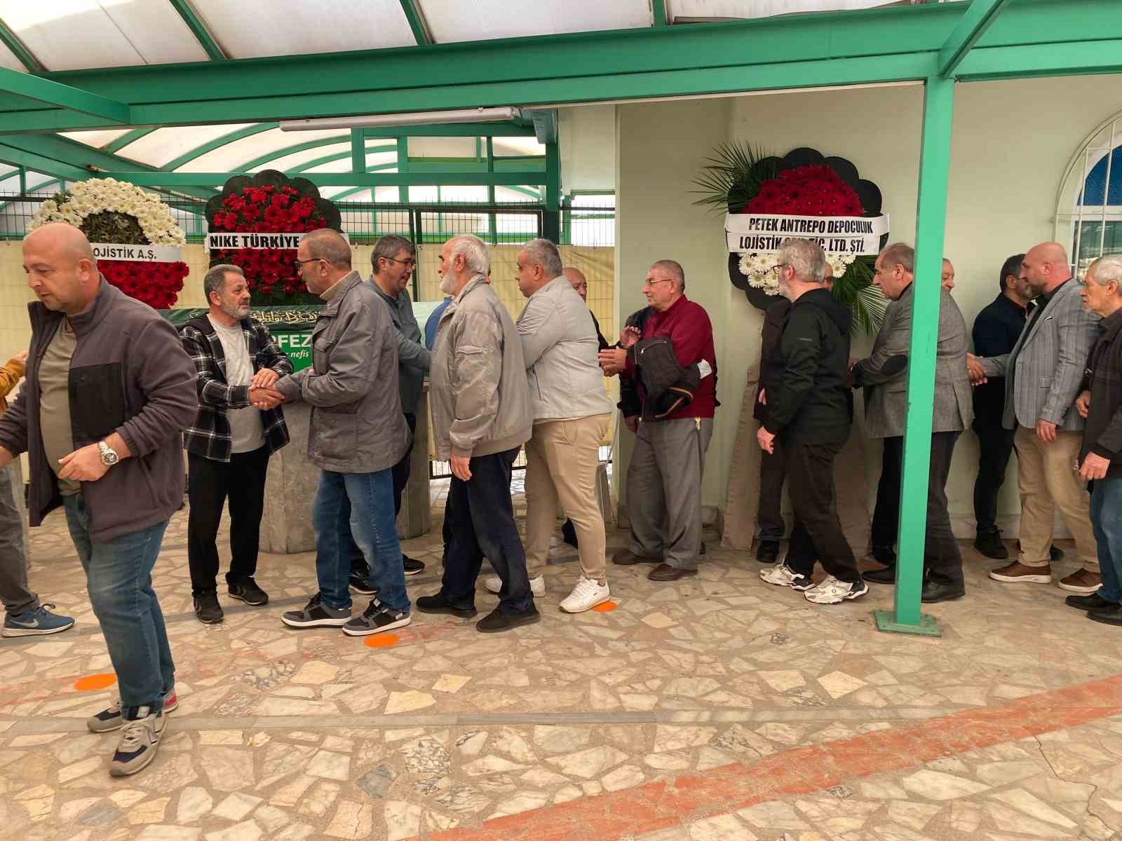 kazada hayatini kaybeden genc memleketinde son yolculuguna ugurlandi 4 Rt2dwTpn