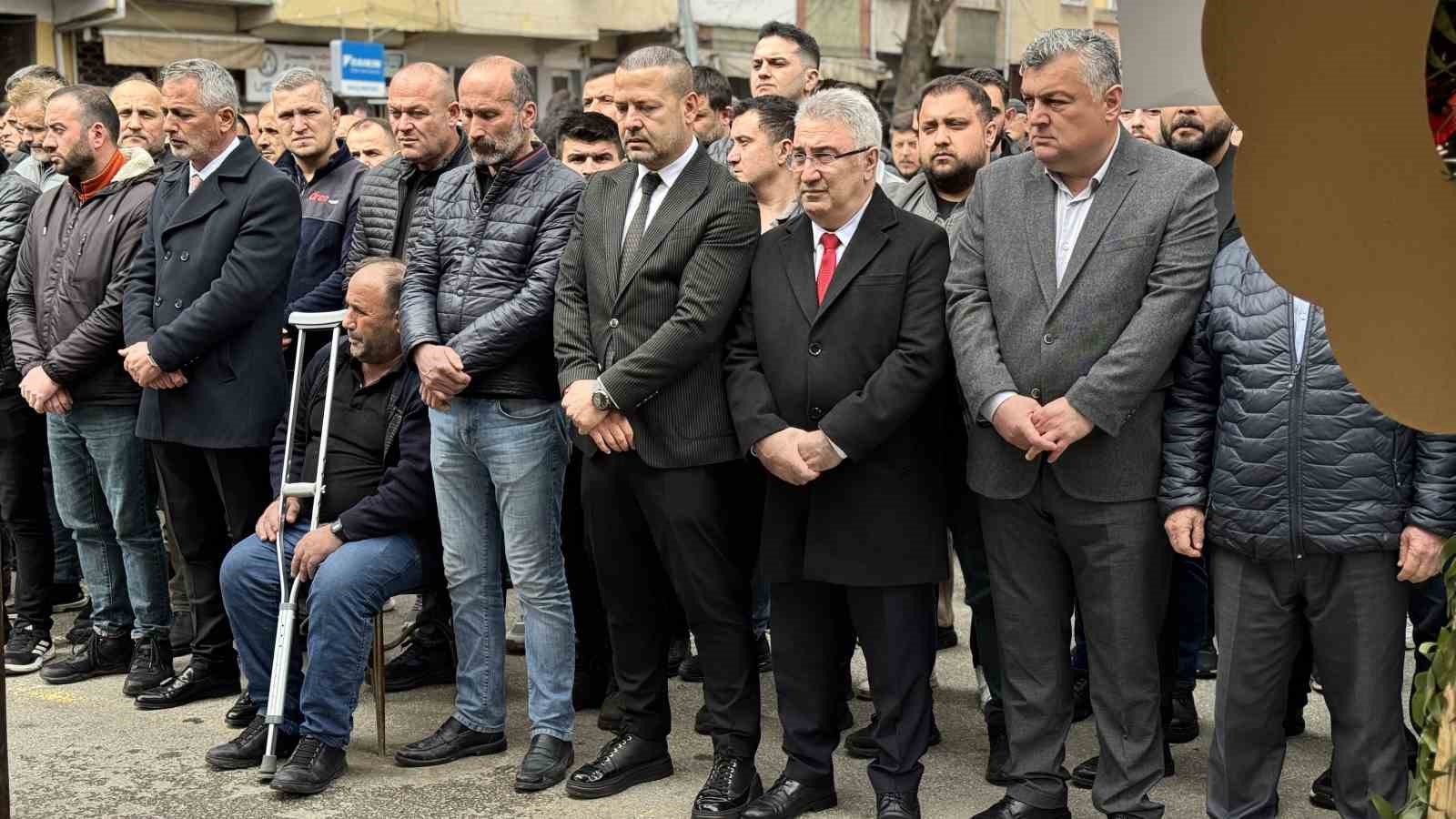 kazada hayatini kaybeden genc topraga verildi 1 OKZCWbgY
