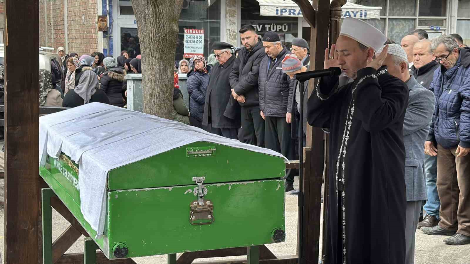 kazada hayatini kaybeden genc topraga verildi 4 ScNkp6TY