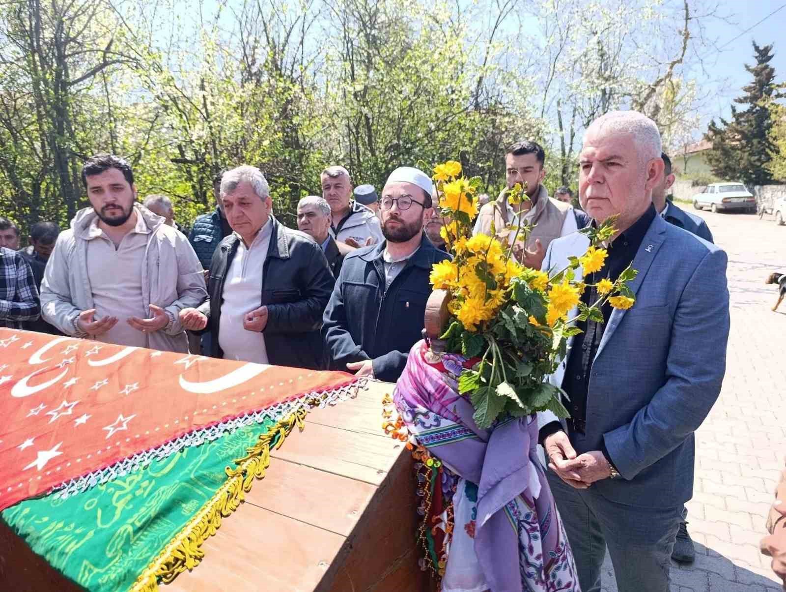 kazada hayatini kaybetti karnindaki cocugu ile topraga verildi 1 3zmNSUJJ