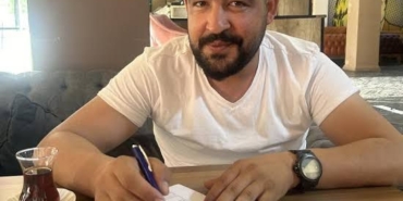 kazada-hurdaya-donen-otomobilin-surucusu-hastanede-hayatini-kaybetti-3ZvAjrfA.jpg