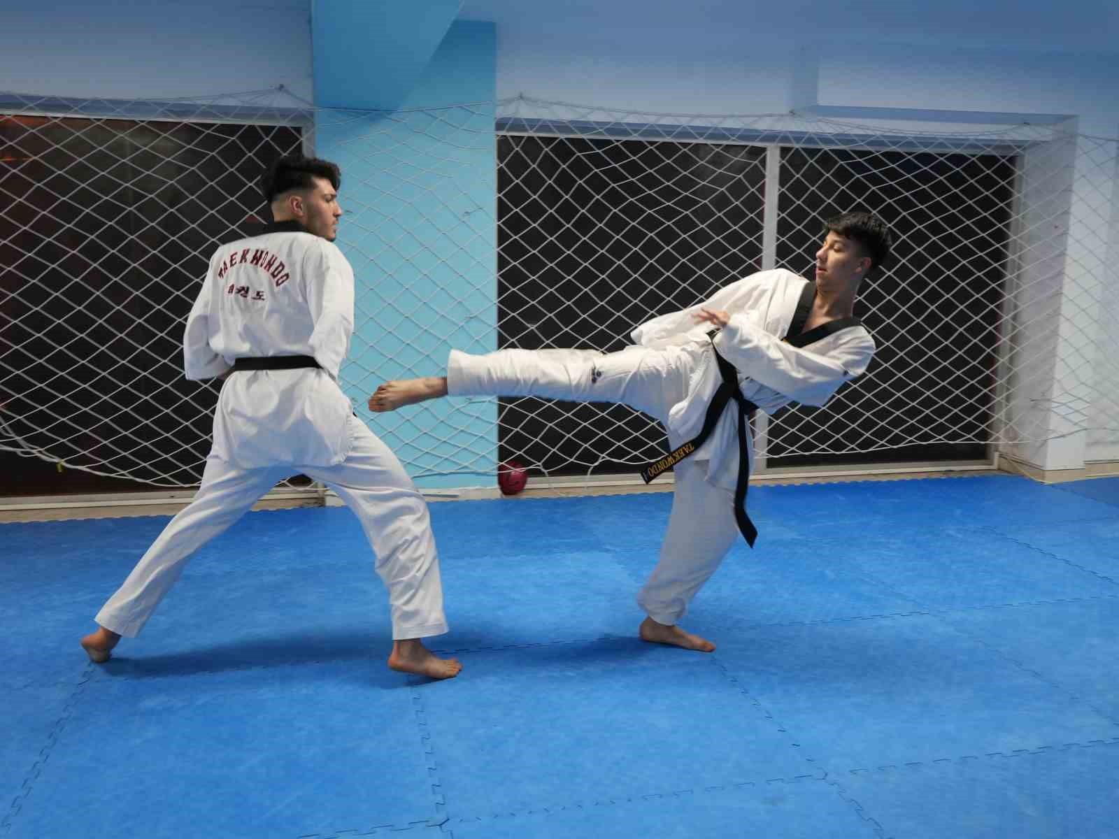 kazada kollarini kaybetti taekwondoyla hayata yeniden baglandi 8 St3XZABY