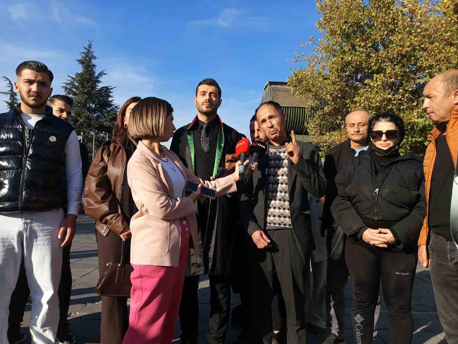 kazada olen 24 yasindaki gencin ailesinden tir surucusunun serbest birakilmasina tepki 0 eam7AyeQ