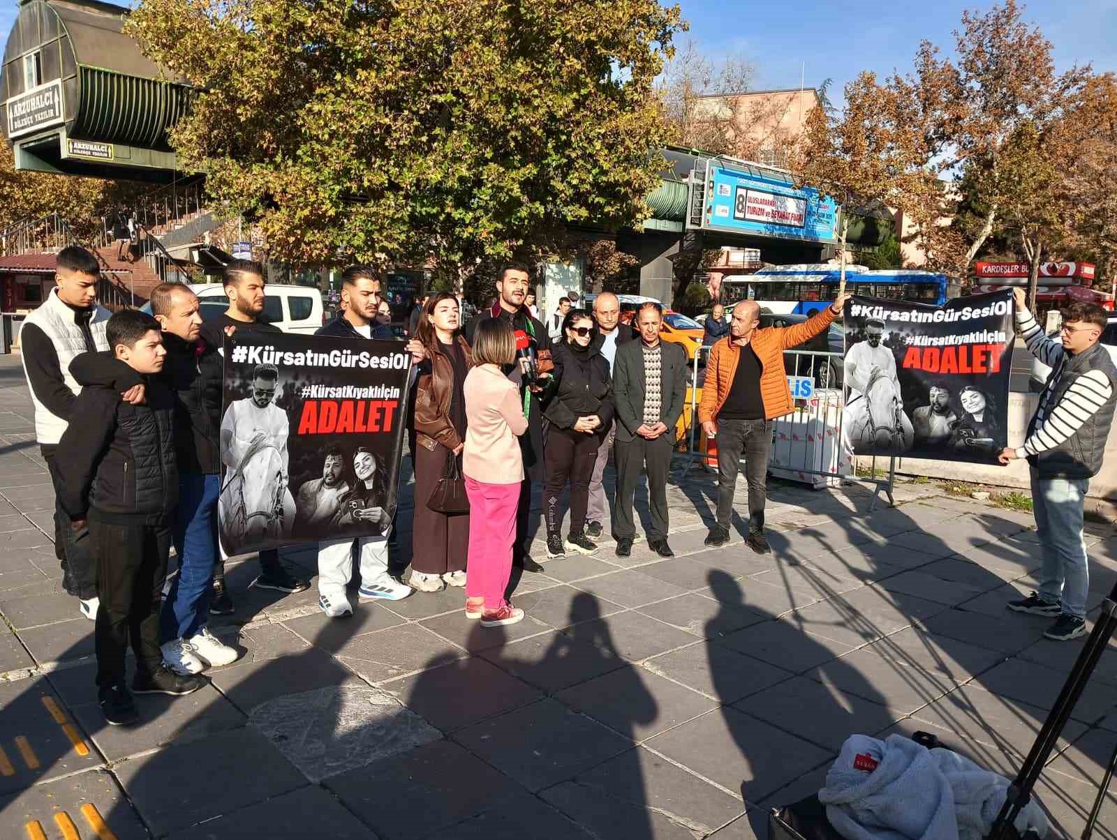 Kazada ölen 24 yaşındaki gencin ailesinden tır sürücüsünün serbest bırakılmasına tepki 5 kazada olen 24 yasindaki gencin ailesinden tir surucusunun serbest birakilmasina tepki 1 Q19ds6qO