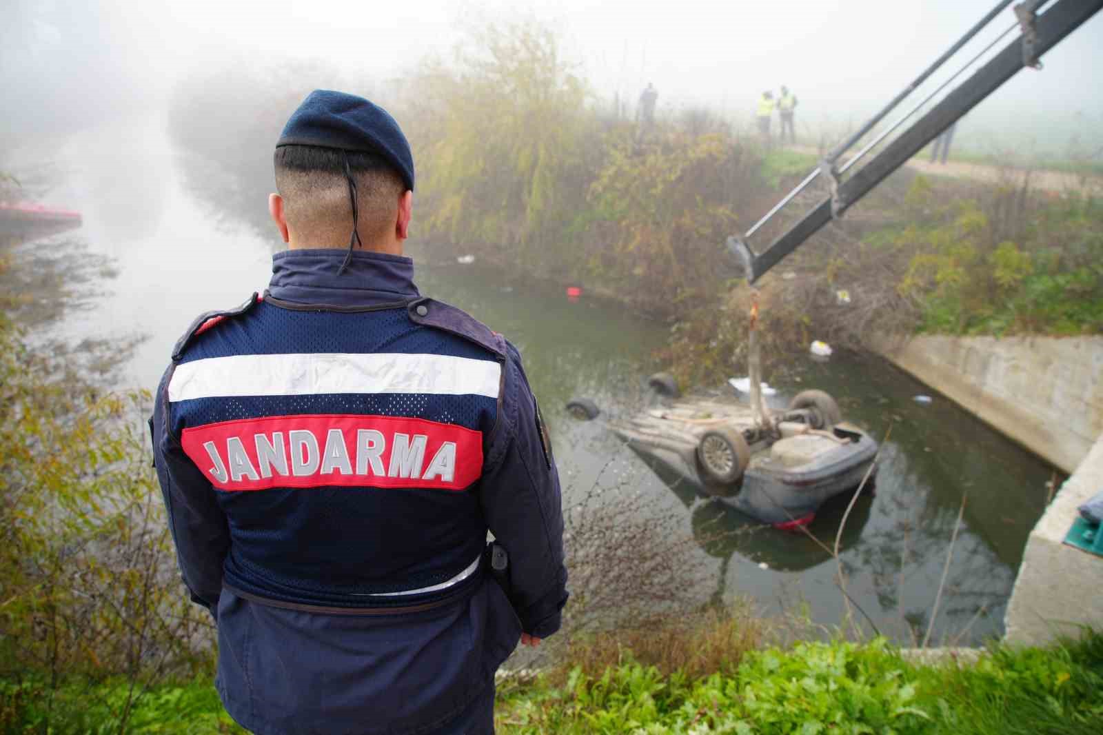 kazada olen arkadasini aracta birakip kactilar 0