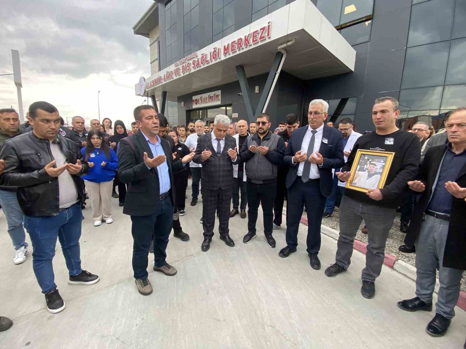 kazada olen hastane personeli topraga verildi 0 W3YKh8ZI