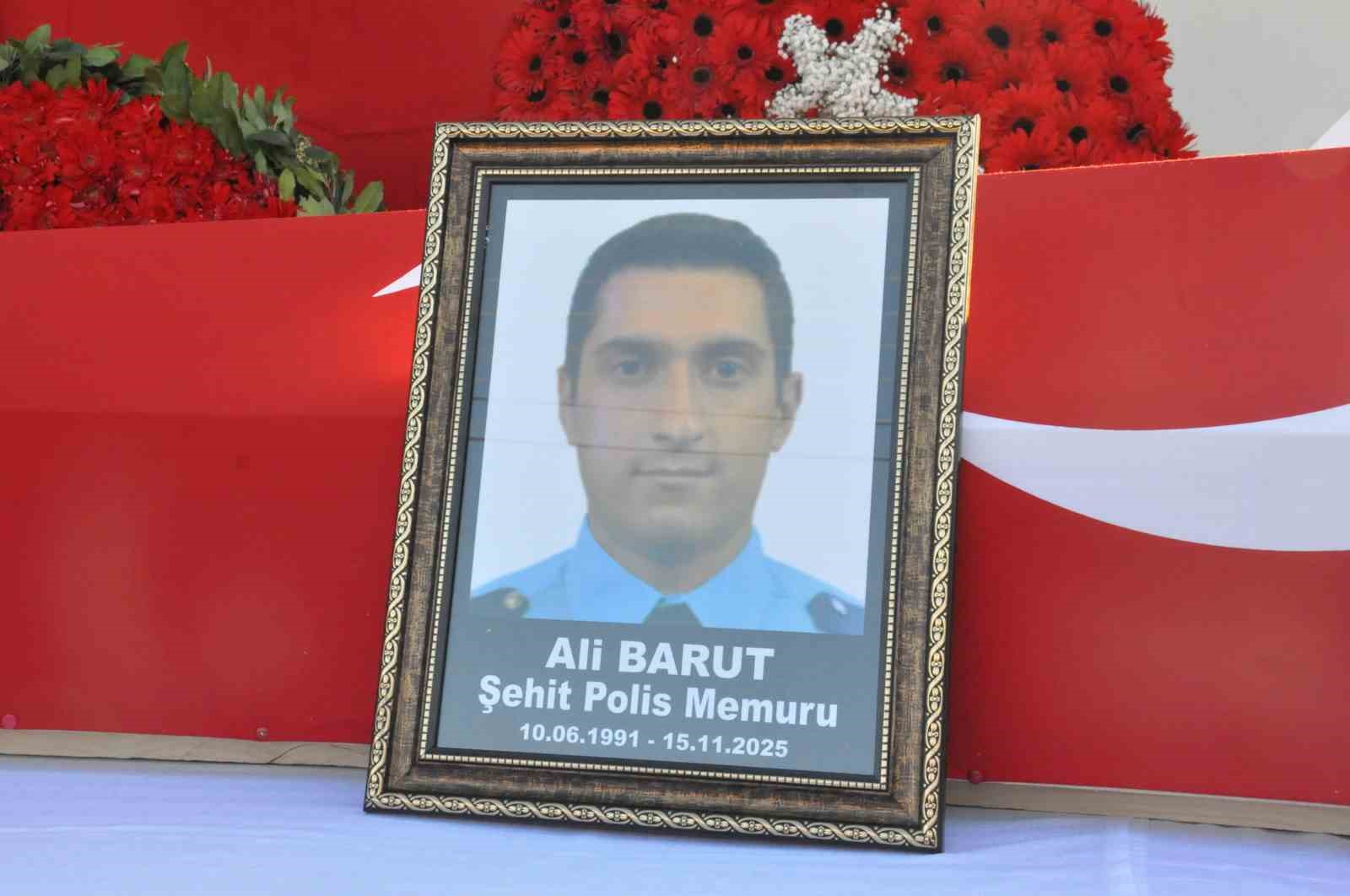 kazada sehit olan polis memuru ali barut son yolculuguna ugurlandi 8 eChShe1V
