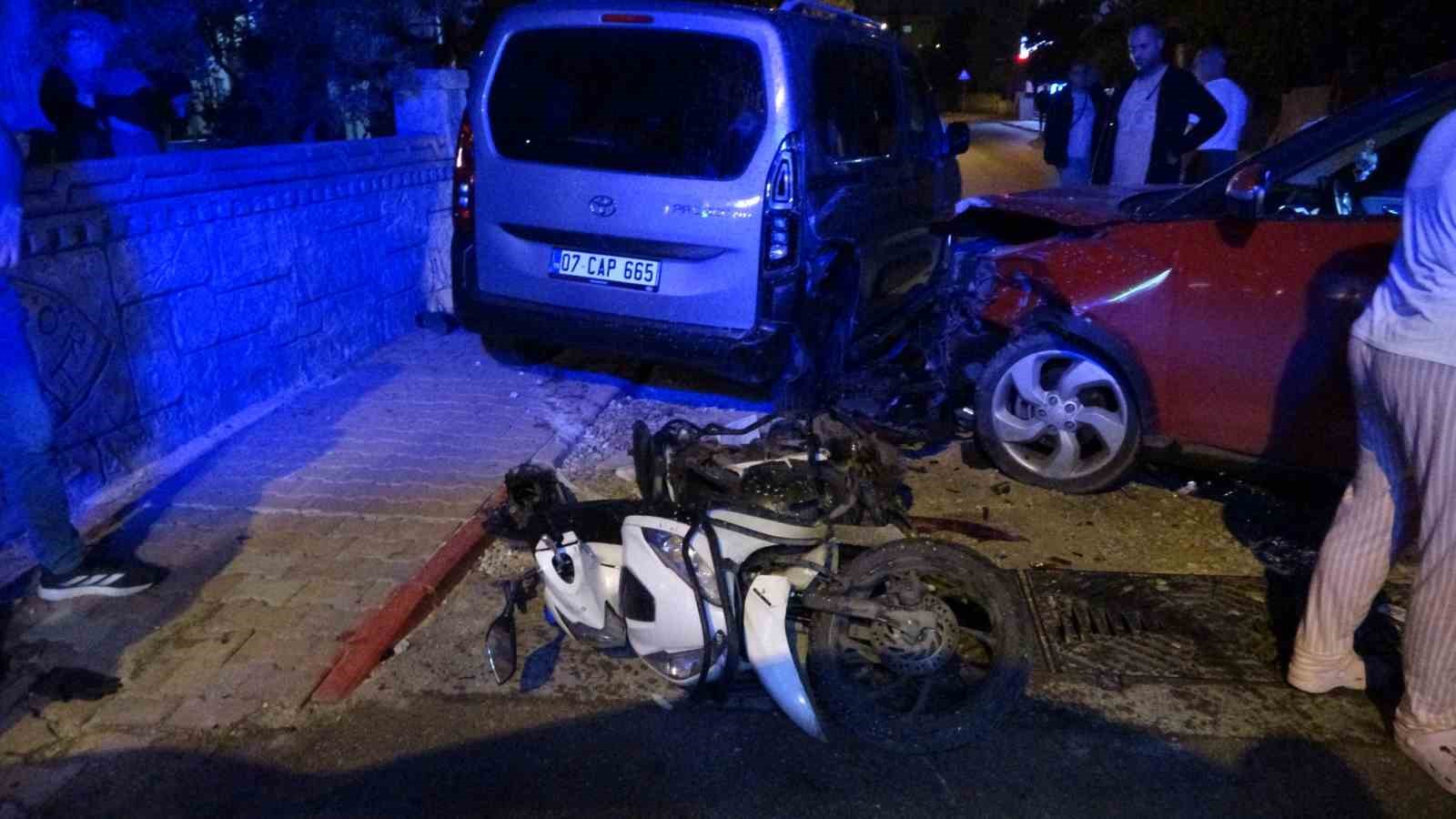 Kazada yaralanan motosikletlinin feryatları mahalleyi inletti 4 kazada yaralanan motosikletlinin feryatlari mahalleyi inletti 0 TO9P5uRl