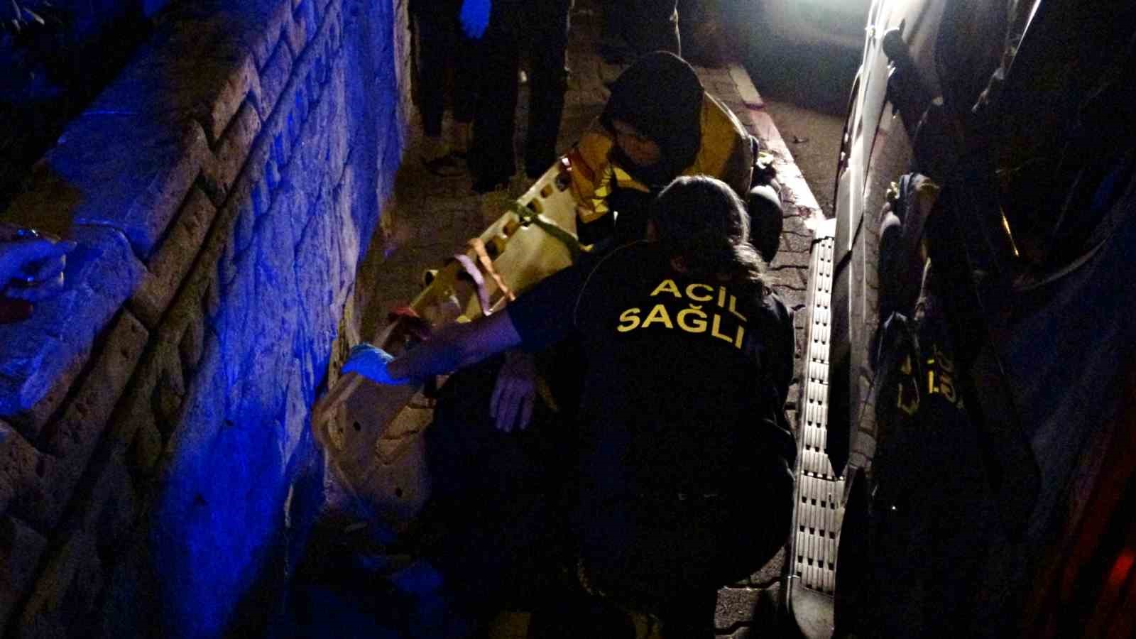 Kazada yaralanan motosikletlinin feryatları mahalleyi inletti 6 kazada yaralanan motosikletlinin feryatlari mahalleyi inletti 2 LT7cHuEj