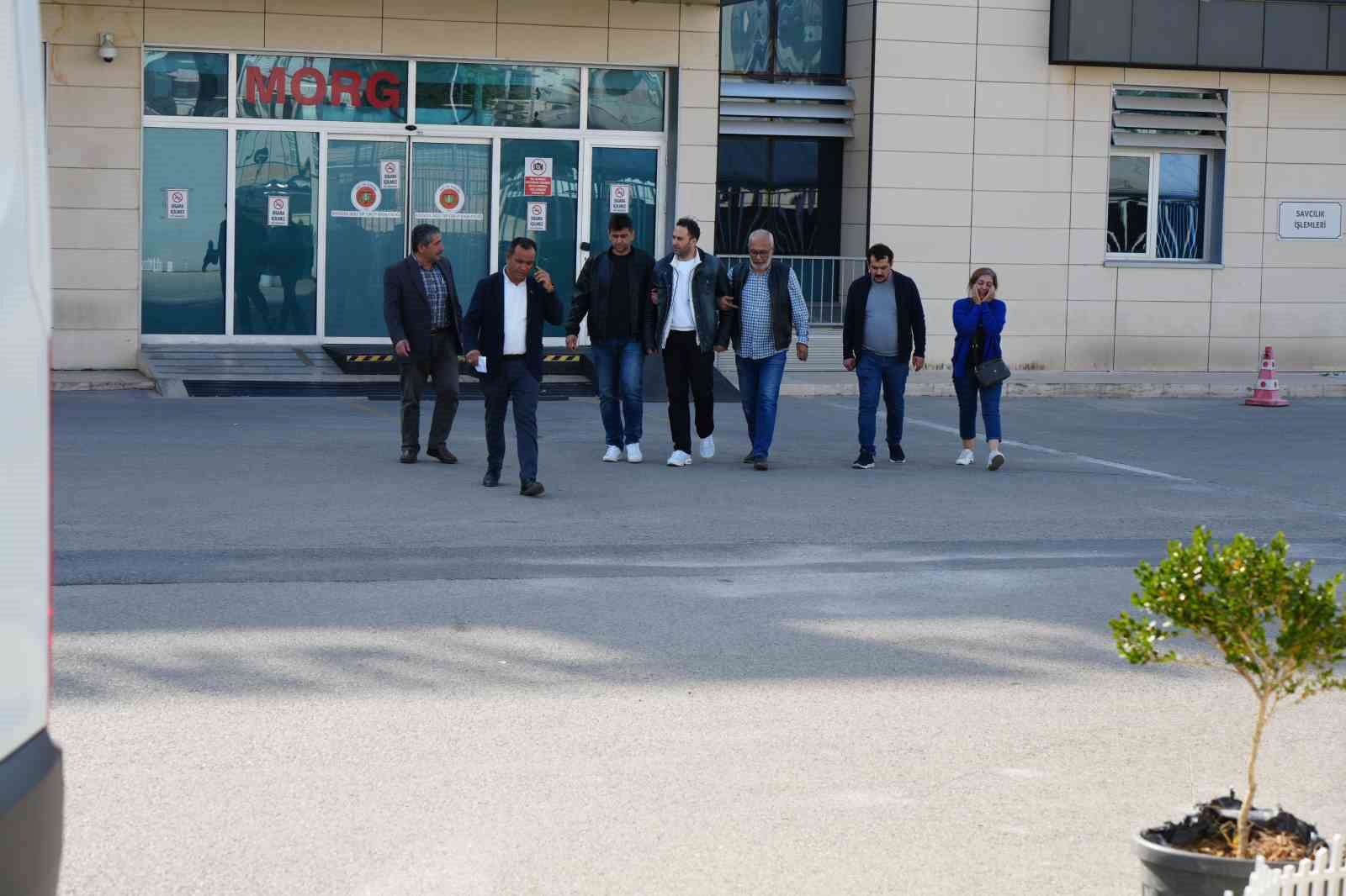 kazada yasamini yitiren genc kizin cenazesi gozyaslariyla alindi 6 yl5ryzPR