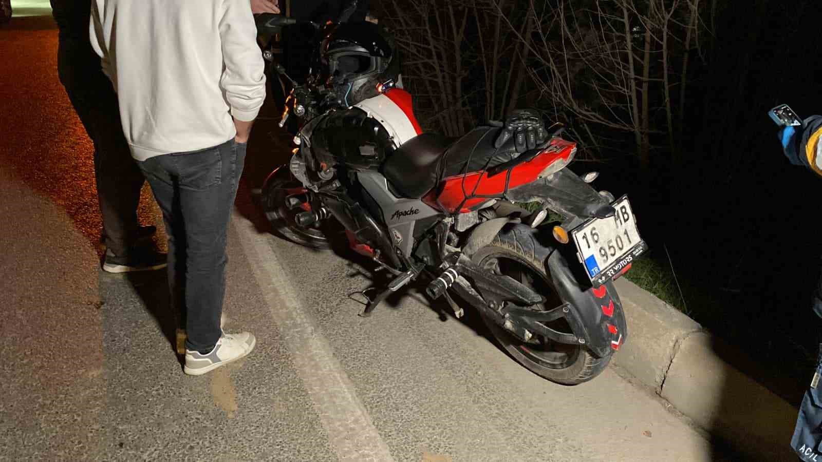 kazadan sonra panik yapti alisveris merkezinin bahcesine uctu 6 Lz2ec7BW