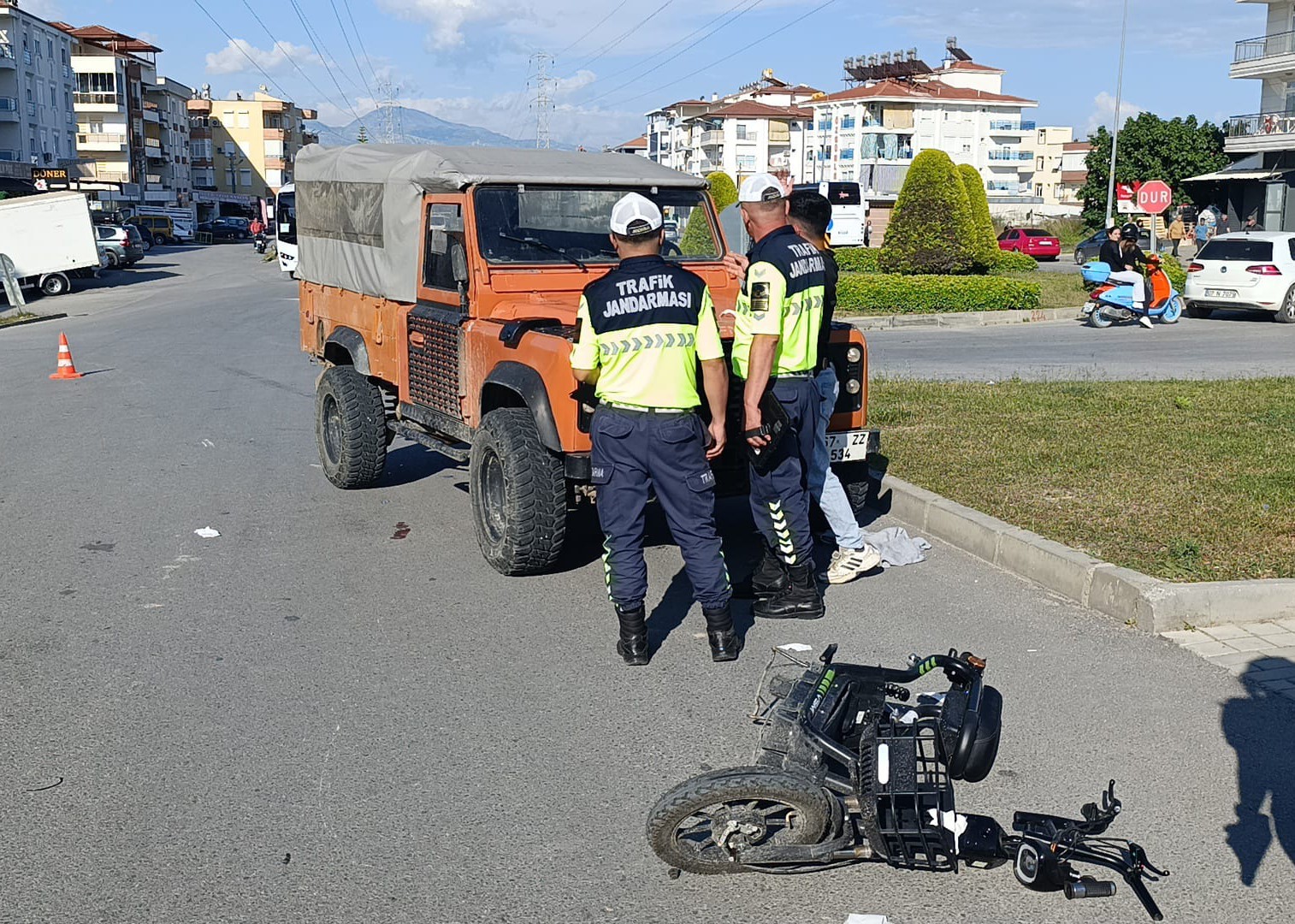 kazadan yarali kurtulan surucuye araca plaka takmamaktan 46 bin tl ceza 0 5DbO8RrX