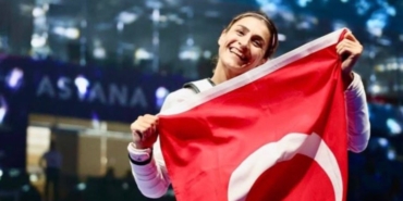 kazakistanda-yildirim-ruzgari-MtkwEPck.jpg