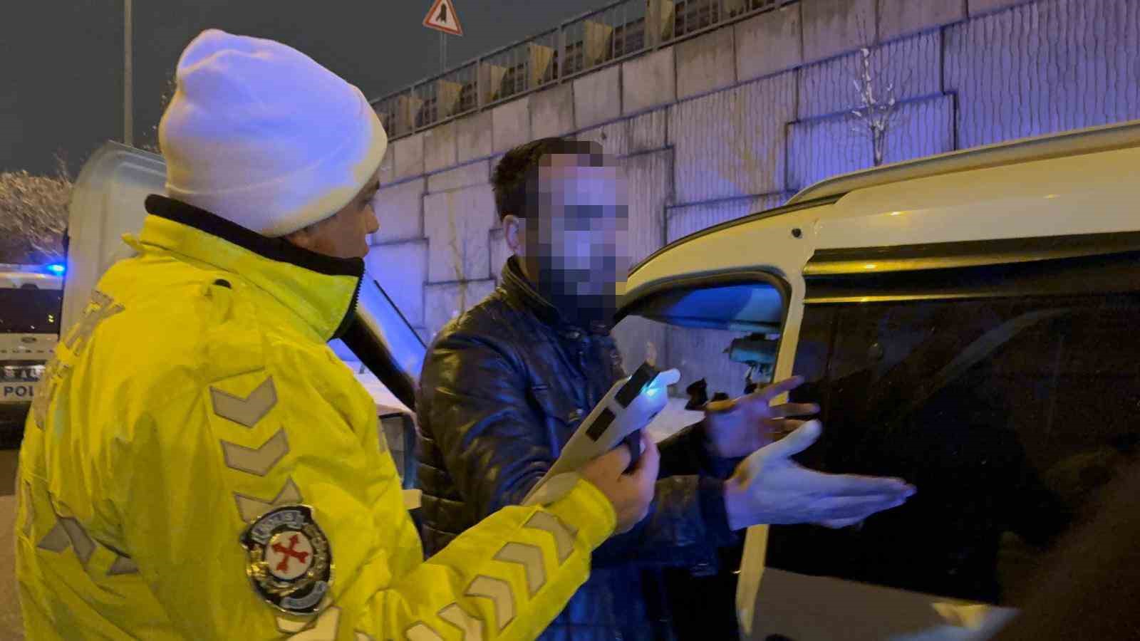 kazali aracla ilerledi alkol testini reddetti 0