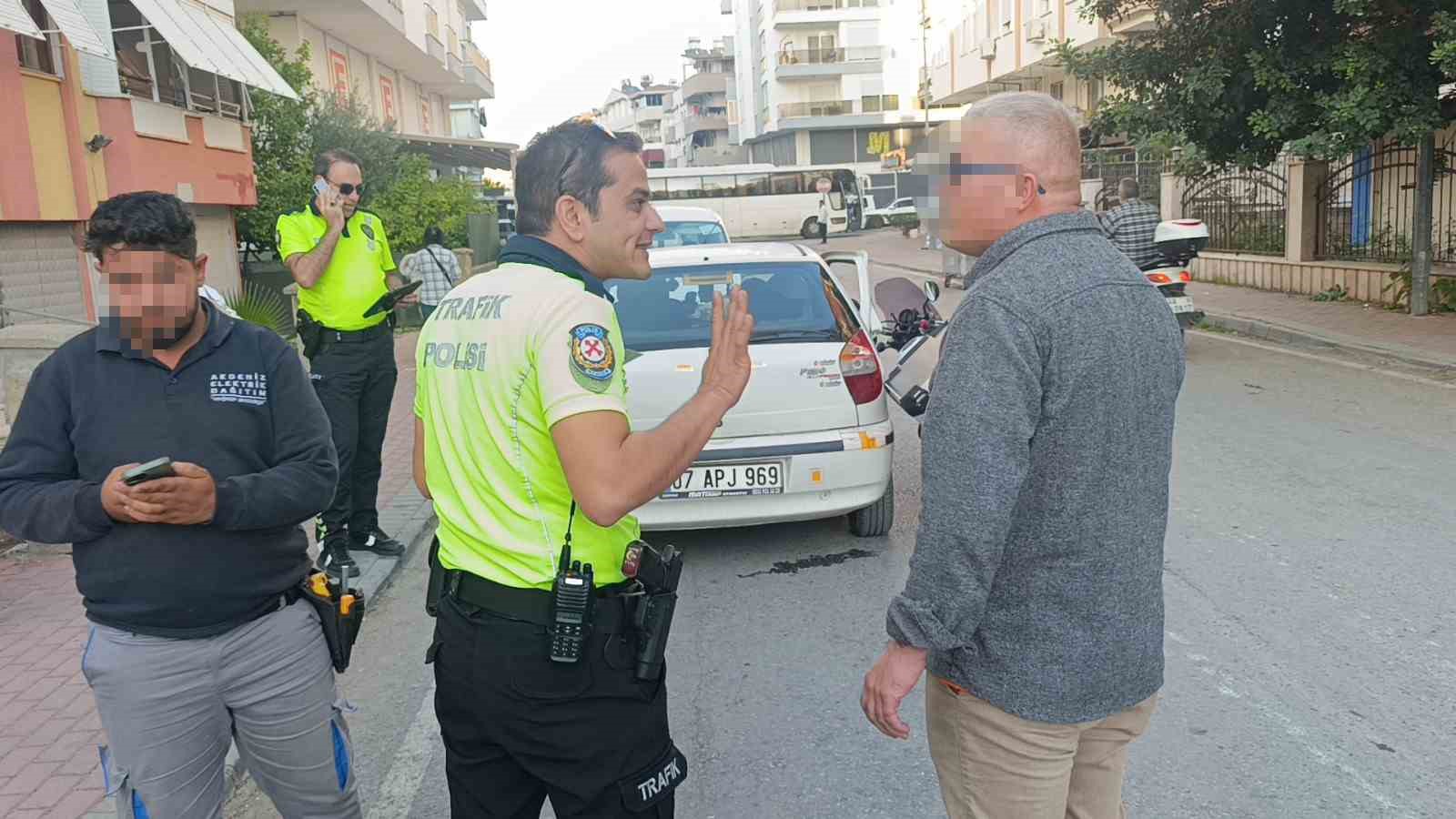 kazanin ardindan niye guluyorsun tartismasi 4 8HECUceJ