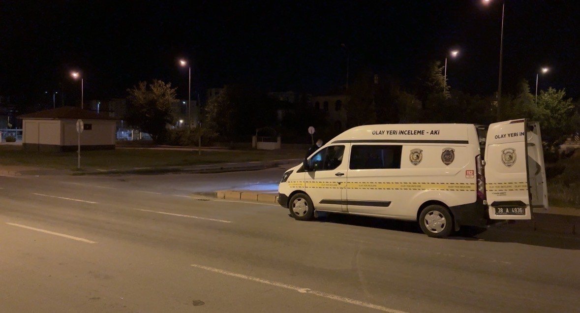kazanin asli cinayet cikti eski enistesini otomobille ezdi 2 WbkUaVXj