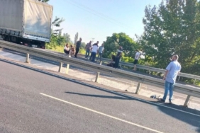 Adnan Menderes Havalimanında hareketli anlar: 4 polis bıçaklandı 2 thumbnail