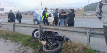 kazaya-mudahale-trafik-ekibinin-uygulama-yaptigini-sandi-ters-istikametten-kacarken-kaza-yapti-6H6tbftb.jpg