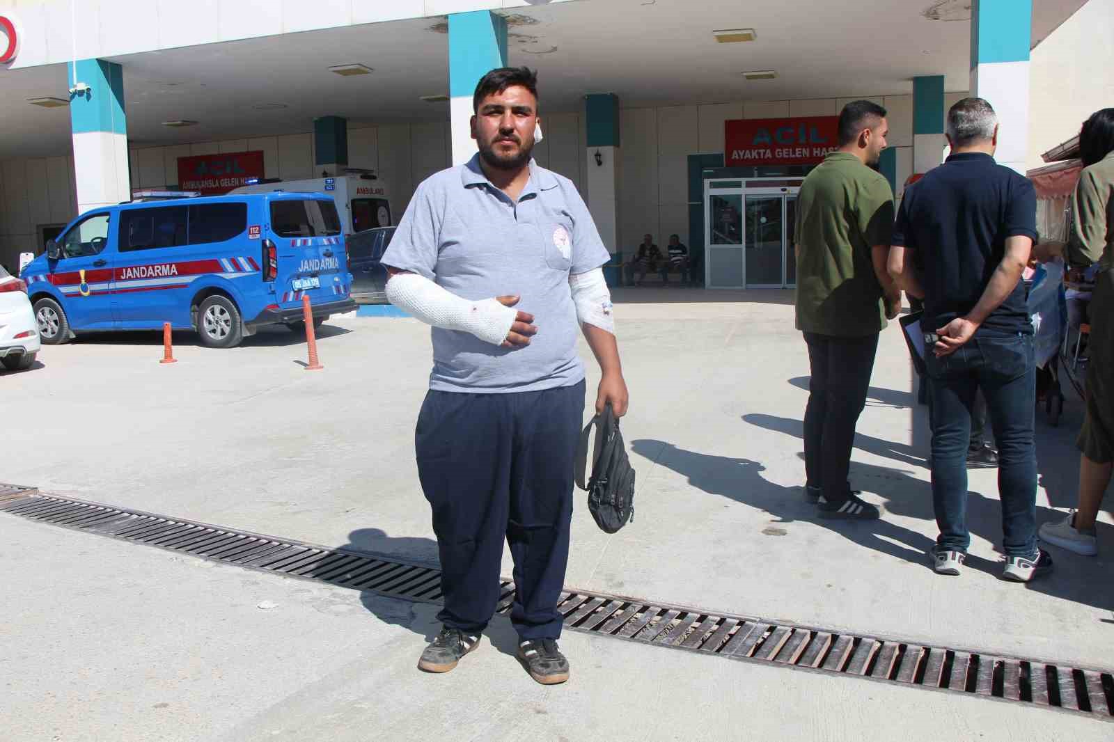 Kazazedeler ve yakınları otobüs firmasından şikayetçi: "Bu otobüsün iki katlı olduğunu binerken öğrendim" 4 kazazedeler ve yakinlari otobus firmasindan sikayetci bu otobusun iki katli oldugunu binerken ogrendim 0 b5IcXwsn