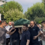 kazazedelere-yardim-etmek-isterken-akima-kapilarak-olen-genc-topraga-verildi-PNsnXO8E.jpg