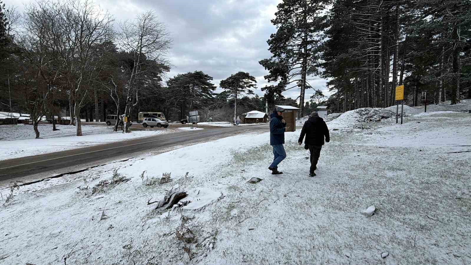 kazdaglarina beklenen kar geldi yuksek kesimler beyaza burundu 3 JAlstXPn