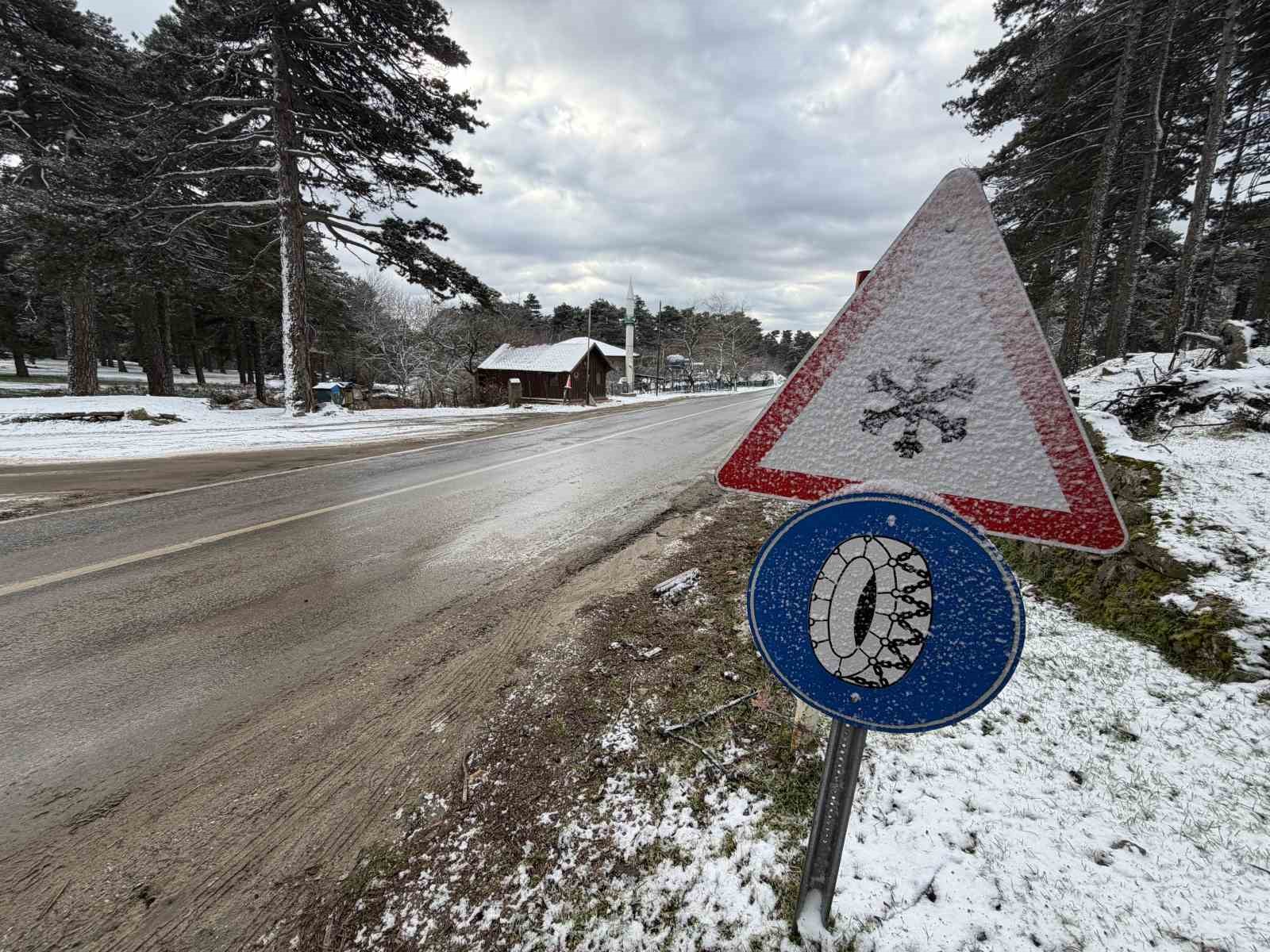 kazdaglarina beklenen kar geldi yuksek kesimler beyaza burundu 5 lMdleS8W