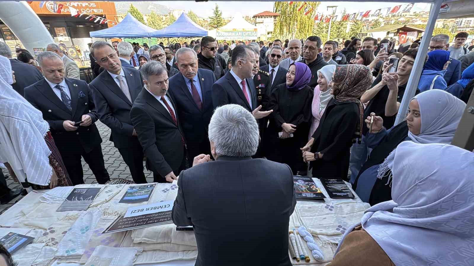 kbude 81 ilin kulturlerini tanitan 2 kbufest basladi 0 781PjtpB