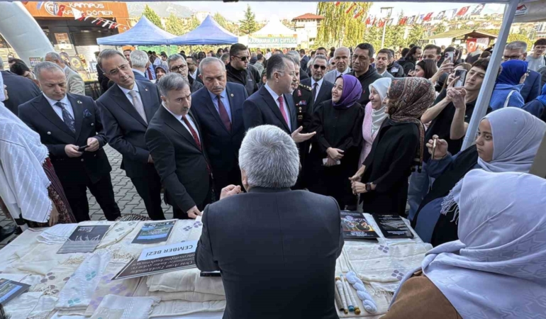 kbude-81-ilin-kulturlerini-tanitan-2-kbufest-basladi-2kZu1VL2.jpg