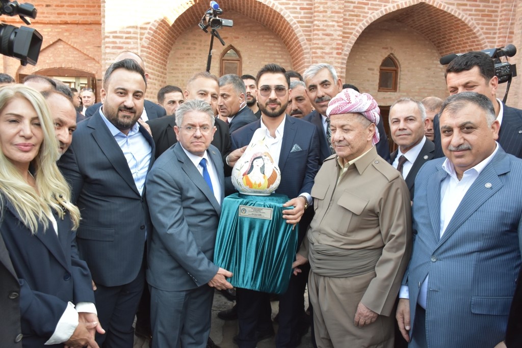 kdp lideri mesut barzani cizrede tarihi mekanlari gezdi 1 CiRjmqfa