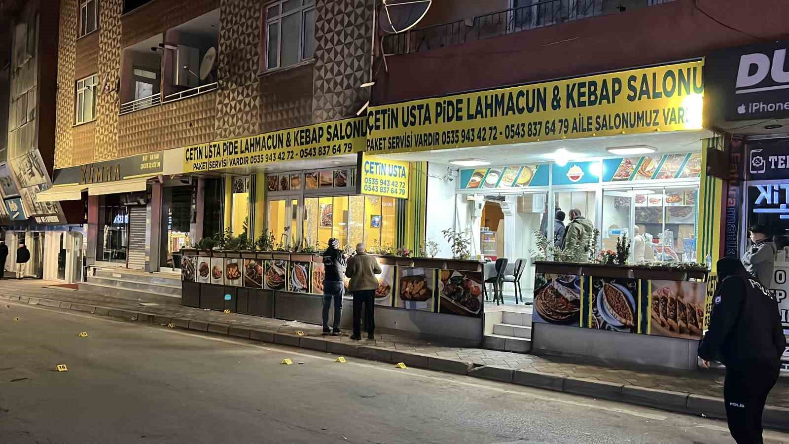 kebapci dukkanina silahli saldiri duzenleyen supheliler yakalandi 1 wV57Tahd