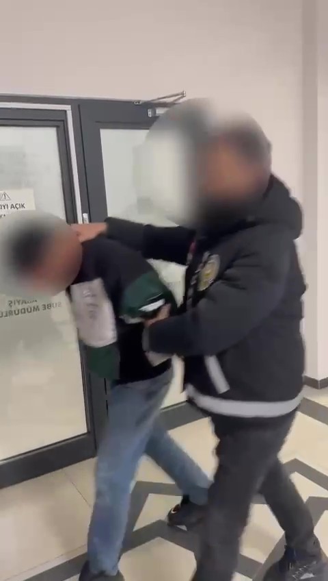 kebapci dukkanina silahli saldiri duzenleyen supheliler yakalandi 5 l4ilsLJ8