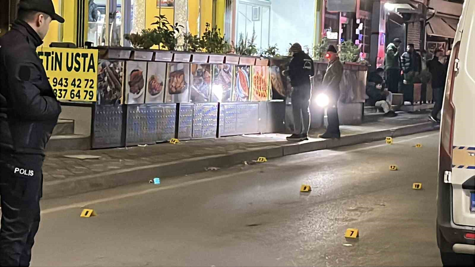 Kebapçıya kurşun yağdırdılar: 2 yaralı 9 kebapciya kursun yagdirdilar 2 yarali 5 rN426AM6