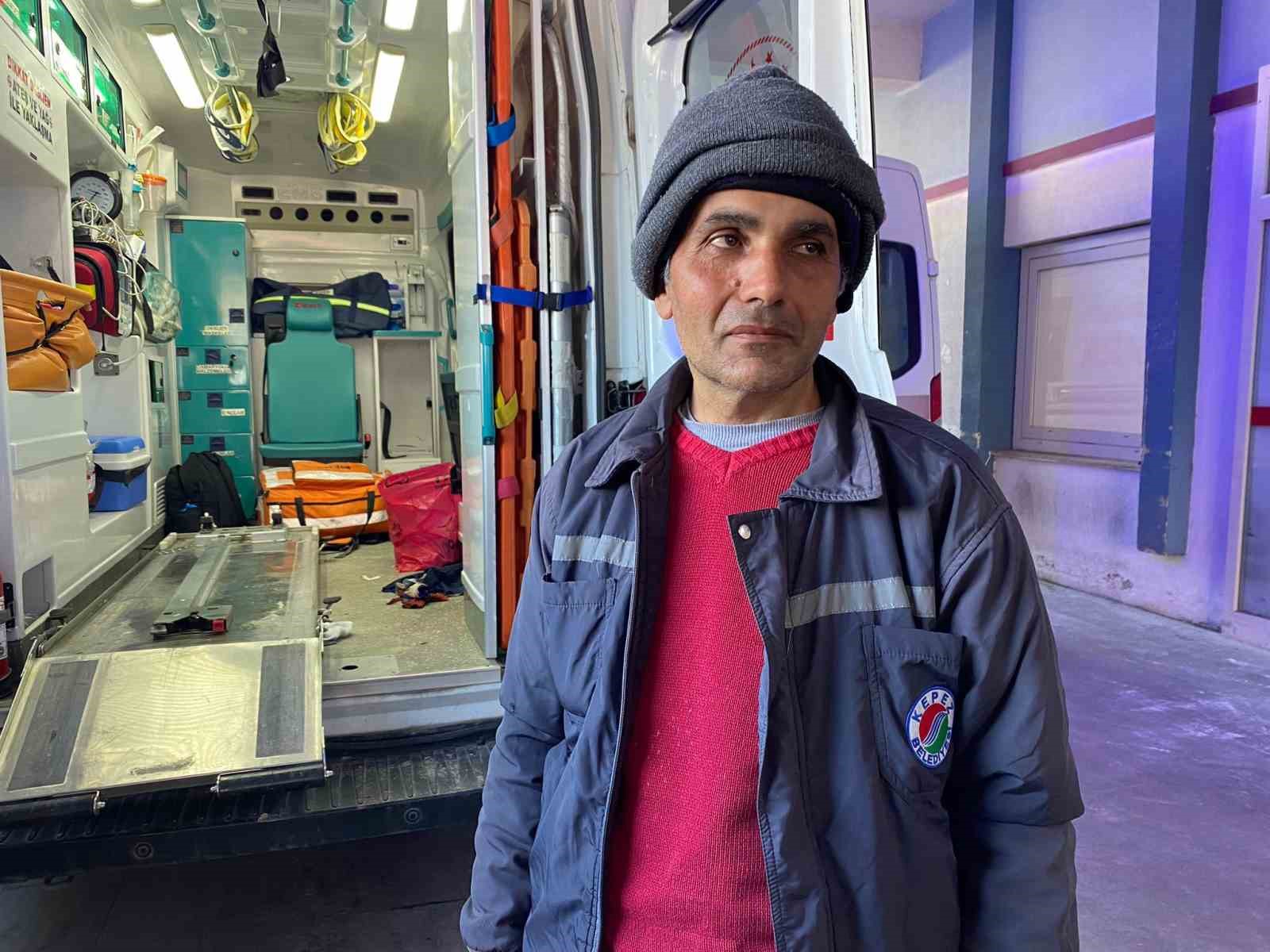 Keçilerin peşinden gidip kaya yarığına sıkışan Ayşe teyze komşularını dinlememiş 6 kecilerin pesinden gidip kaya yarigina sikisan ayse teyze komsularini dinlememis 2 ekuB2cXb