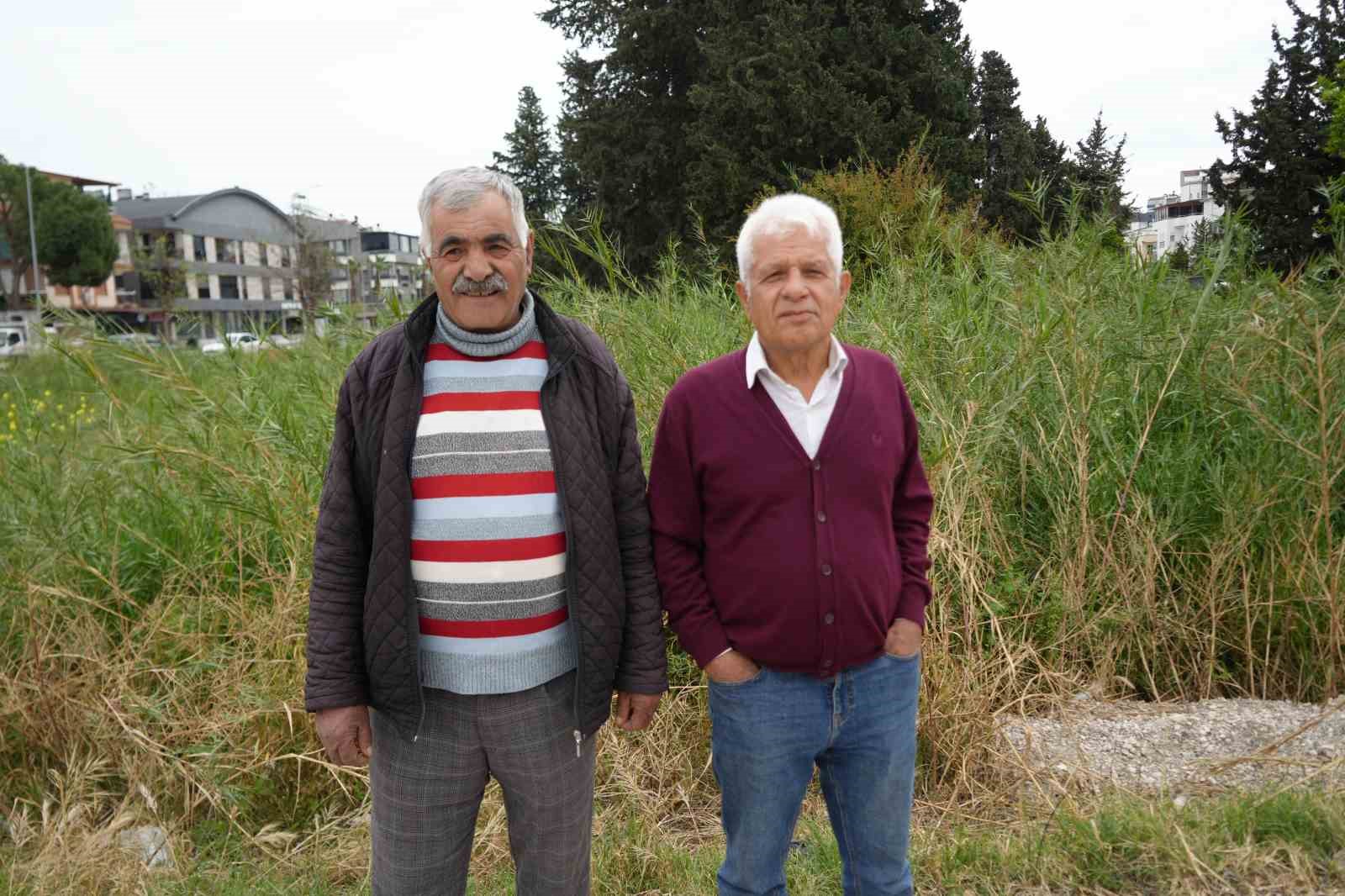 kecileriyle omur gecirdiler sikayetle yikildilar uykularimiz kacti 10 WcGcOpQM
