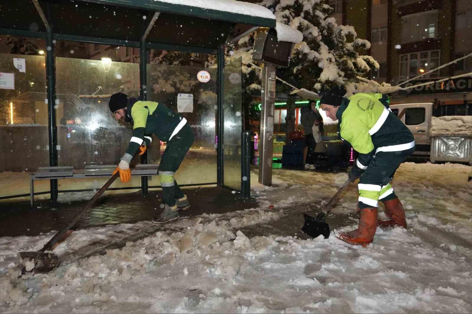 kecioren belediyesi karla mucadeleye araliksiz devam ediyor 5 cpBGsnHy
