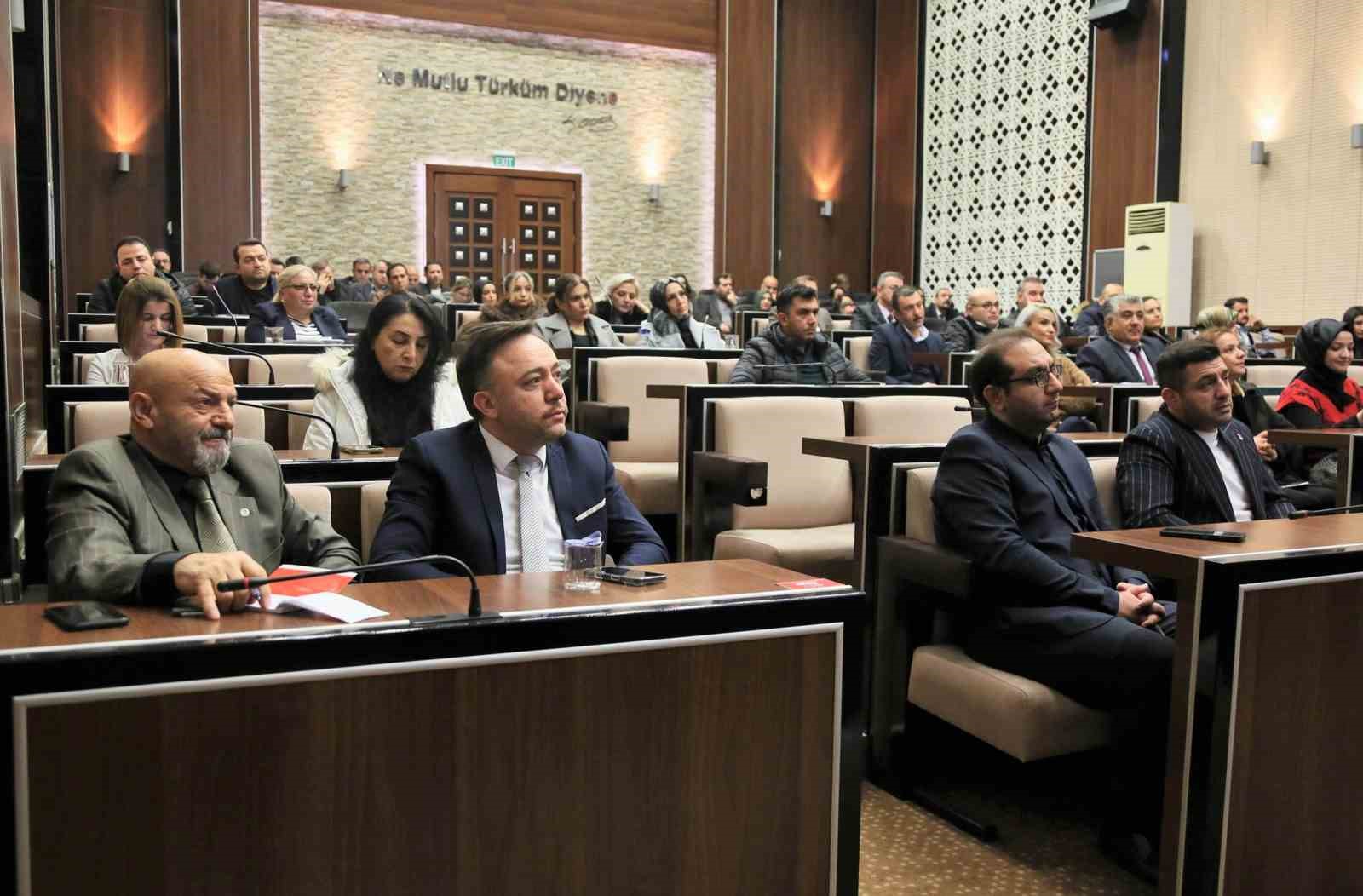 kecioren belediyesi yoneticilerine disiplin ve yetki devri egitimi 1 nuHsUJys