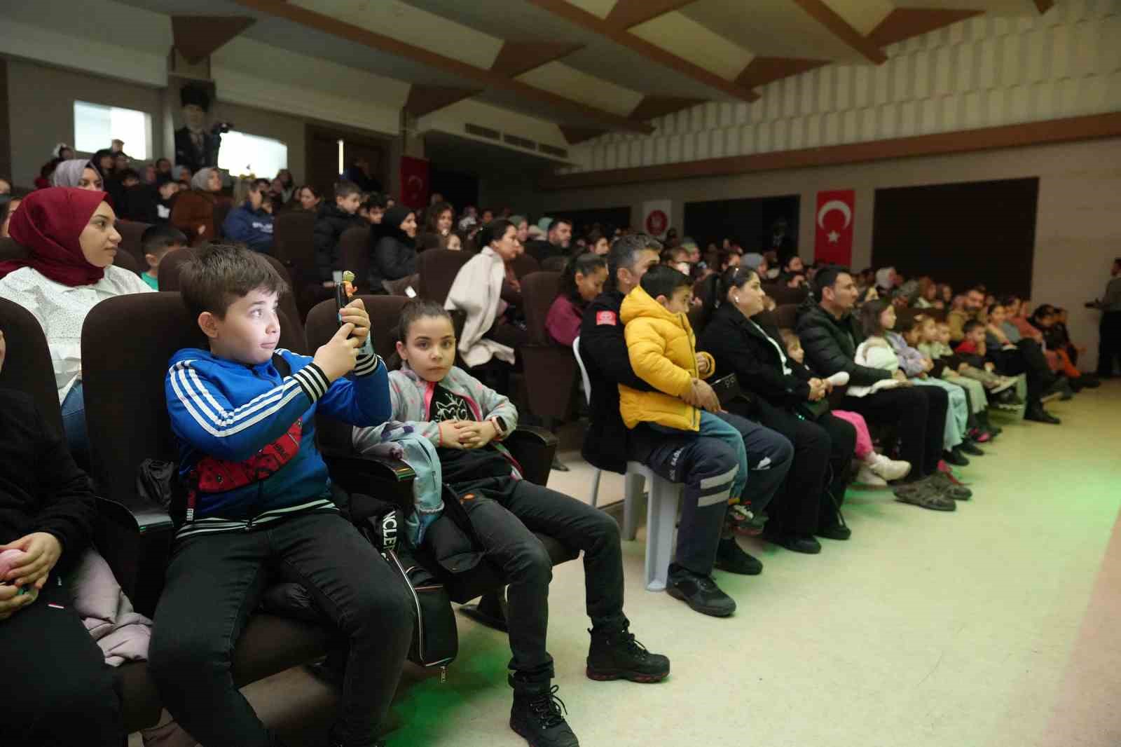 Keçiören Belediyesi’nden çocuklara ücretsiz sömestir etkinliği 9 kecioren belediyesinden cocuklara ucretsiz somestir etkinligi 5 JnUmqFm6