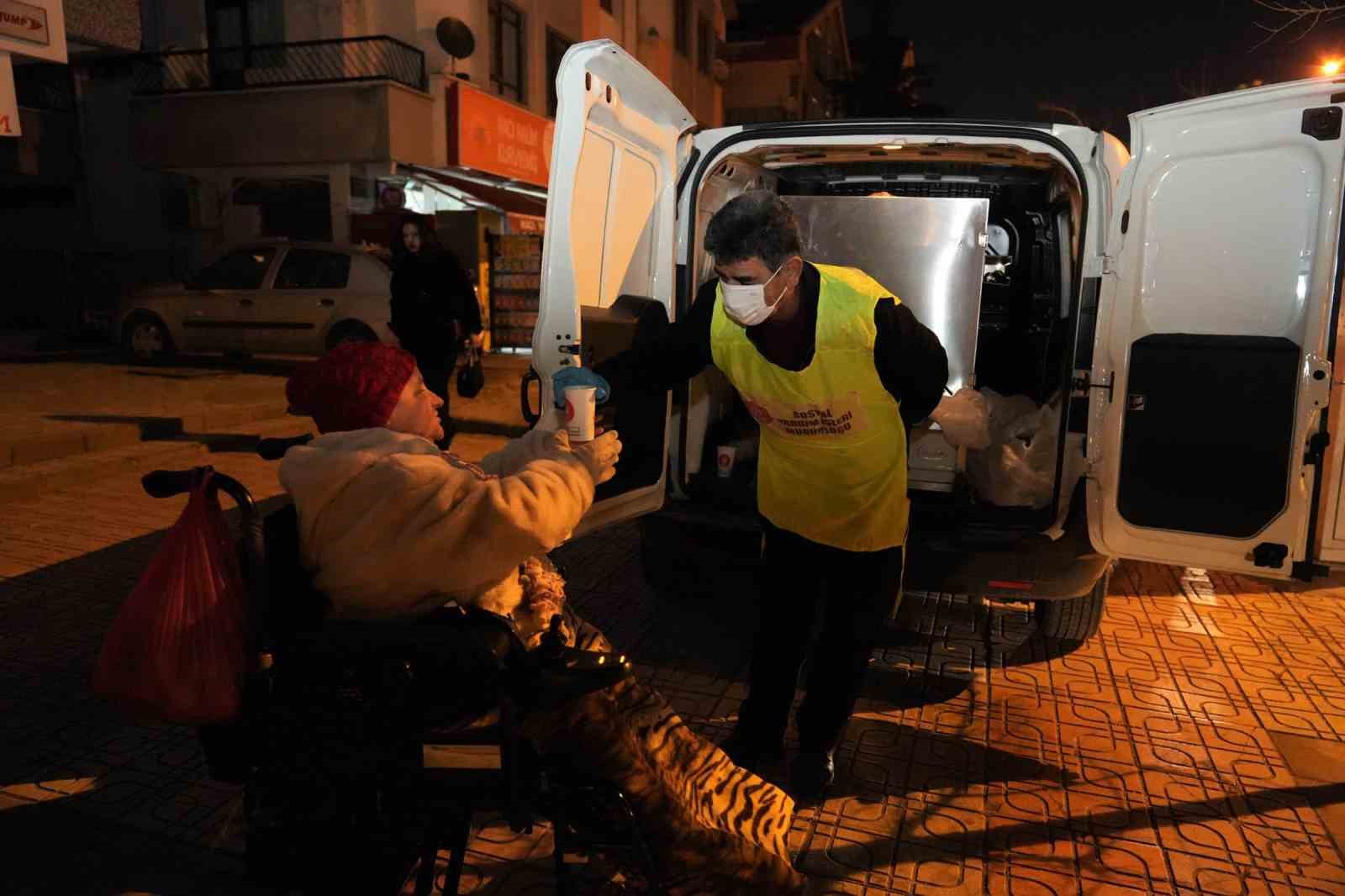 kecioren belediyesinden soguk havalarda sicak corba ikrami 0 tVU57irZ