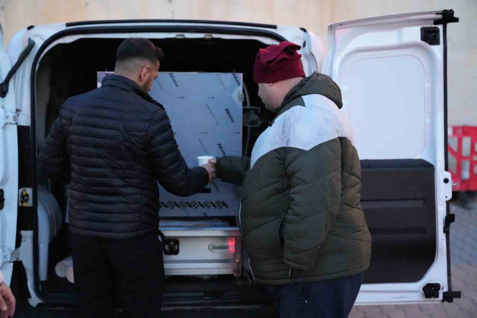 kecioren belediyesinden soguk havalarda sicak corba ikrami 3 GRits3m9