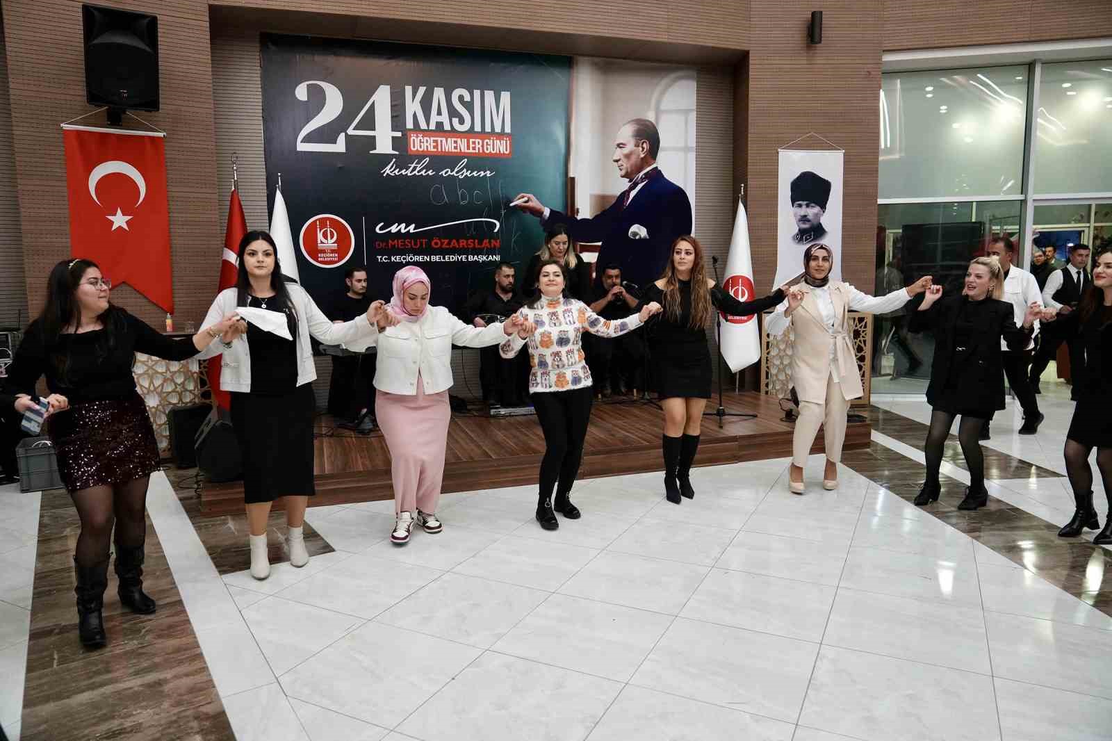 keciorende 24 kasim ogretmenler gunu coskuyla kutlandi 2 trR2pWA6